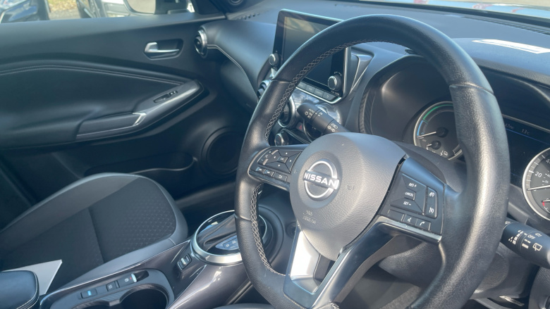 Nissan Juke 1.6 Hybrid N-Connecta 5dr Auto Hybrid Hatchback